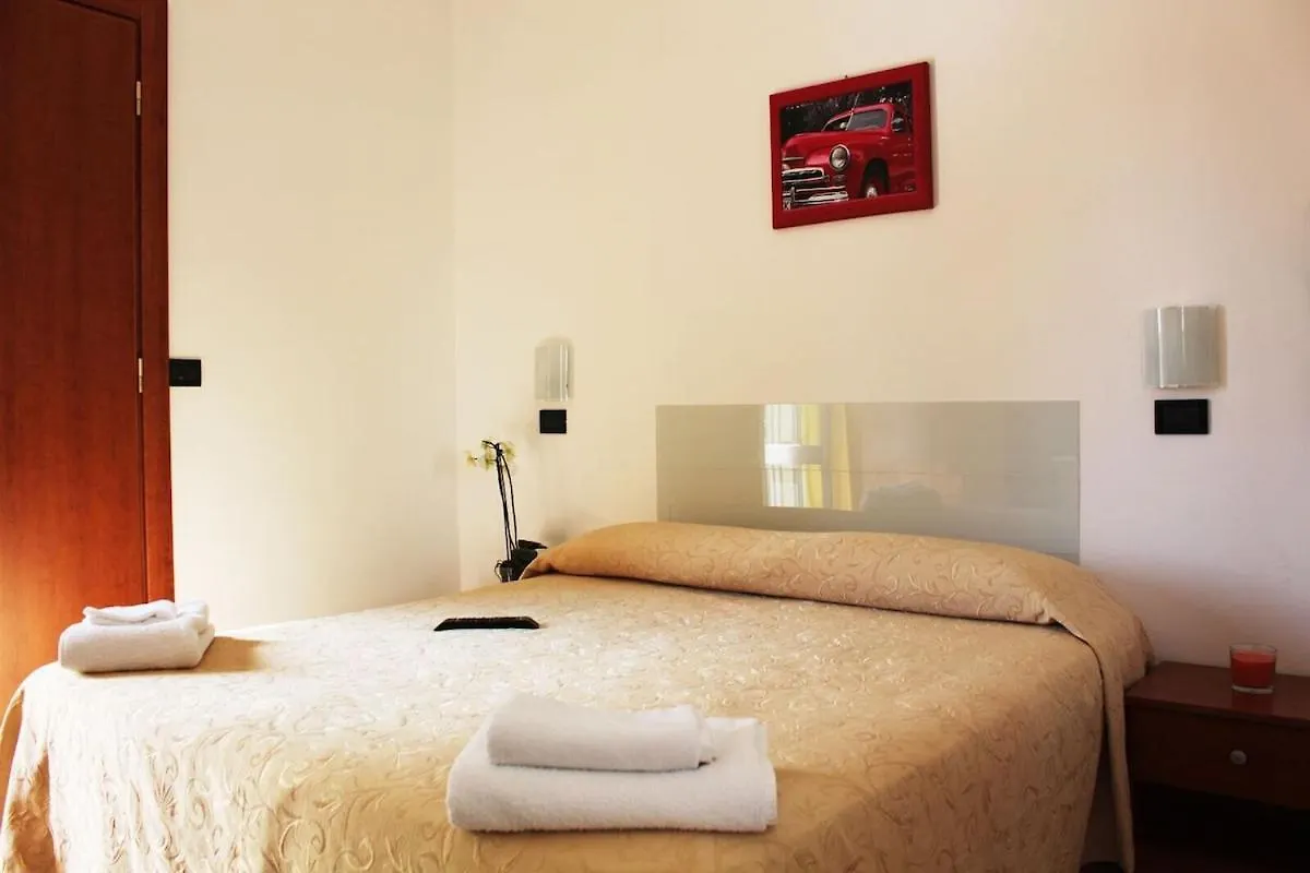 Fellini Rimini Hotel 3*,